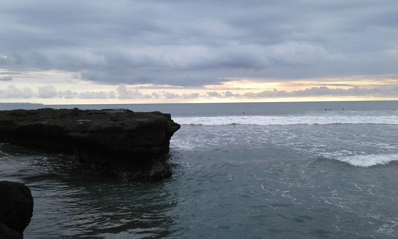 Repag Wayan Canggu Hostel Кута Экстерьер фото