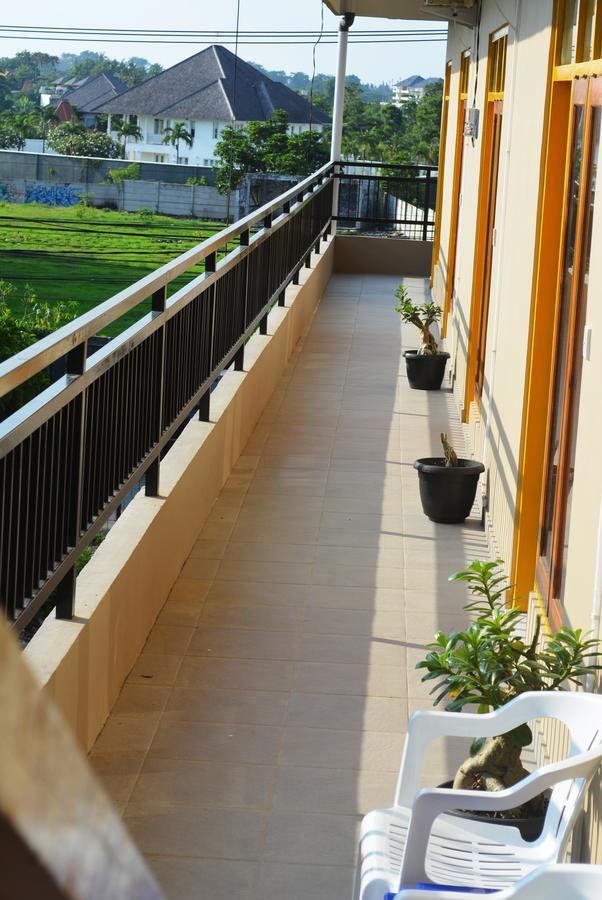 Repag Wayan Canggu Hostel Кута Экстерьер фото