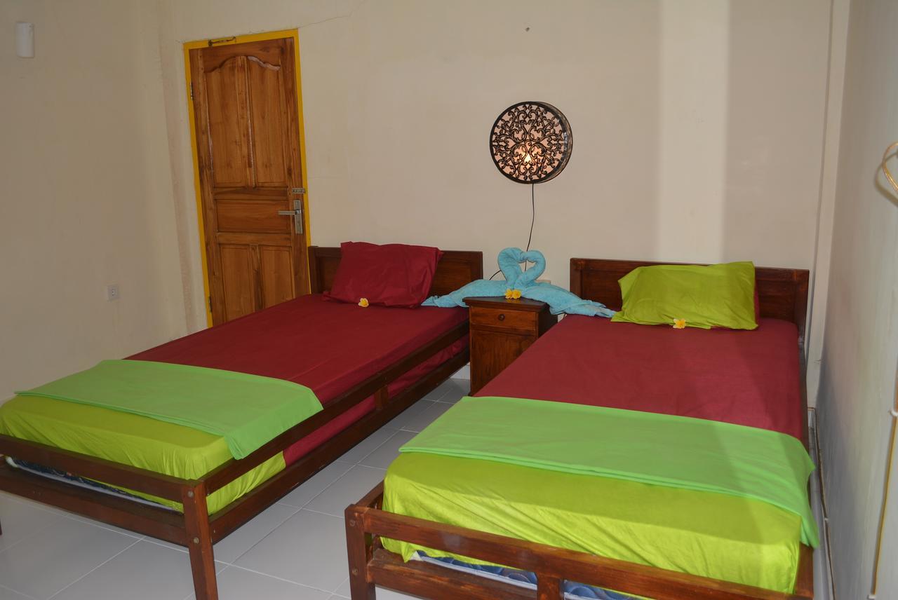 Repag Wayan Canggu Hostel Кута Экстерьер фото